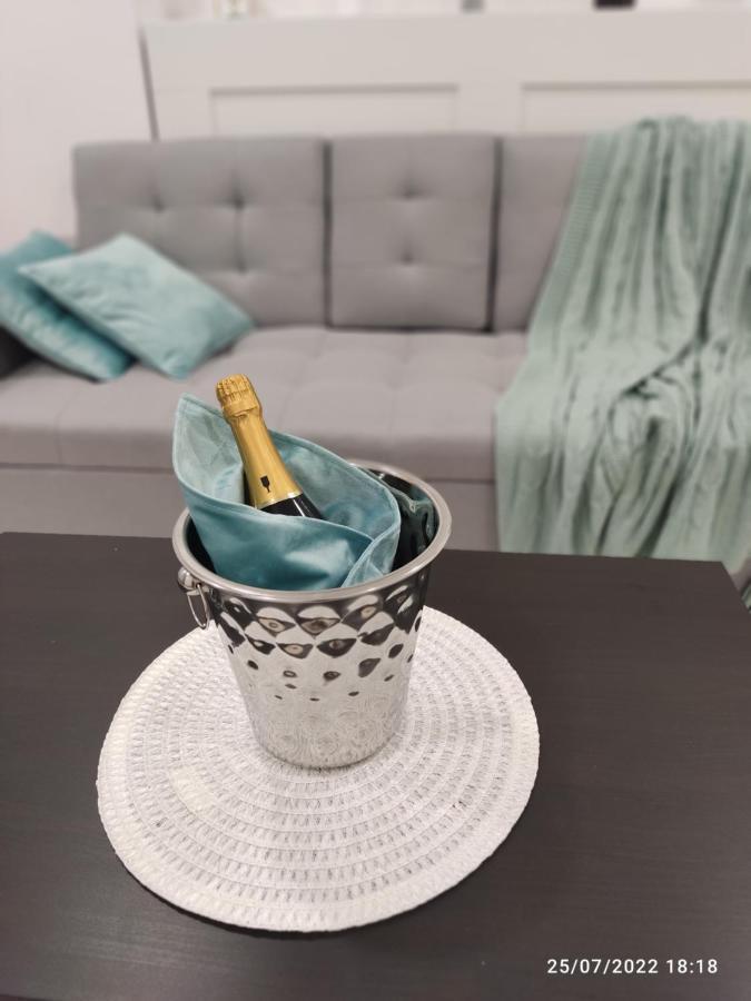 ! Tiffany ! Cinema - Metro 5 Min - 70Mq Apartment Milano Ngoại thất bức ảnh